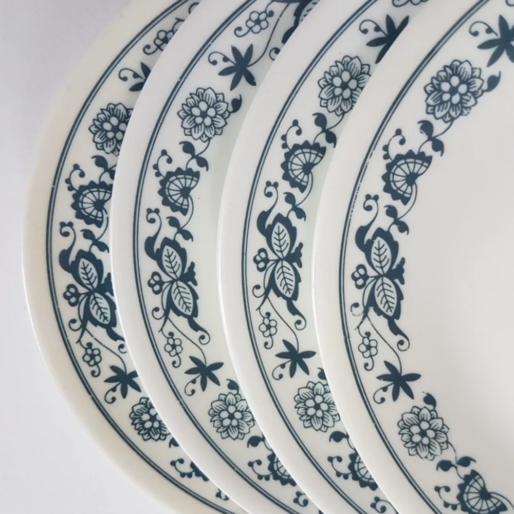 Vintage Corelle OLD TOWN BLUE Onion Side Plates, 6.75 inch, Set of 4